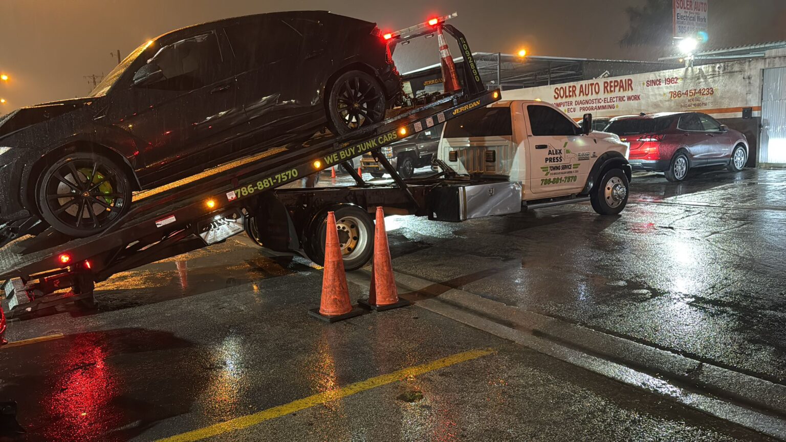 AlexPress Tow Truck